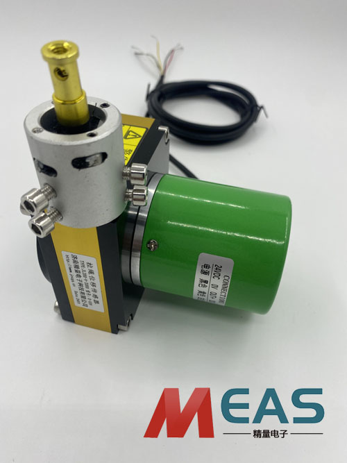 ����λ�ƾ��a�����ʟo�`�ؑ�(y��ng)����늙C�Ķ�λ�y��ϵ�y(t��ng)��